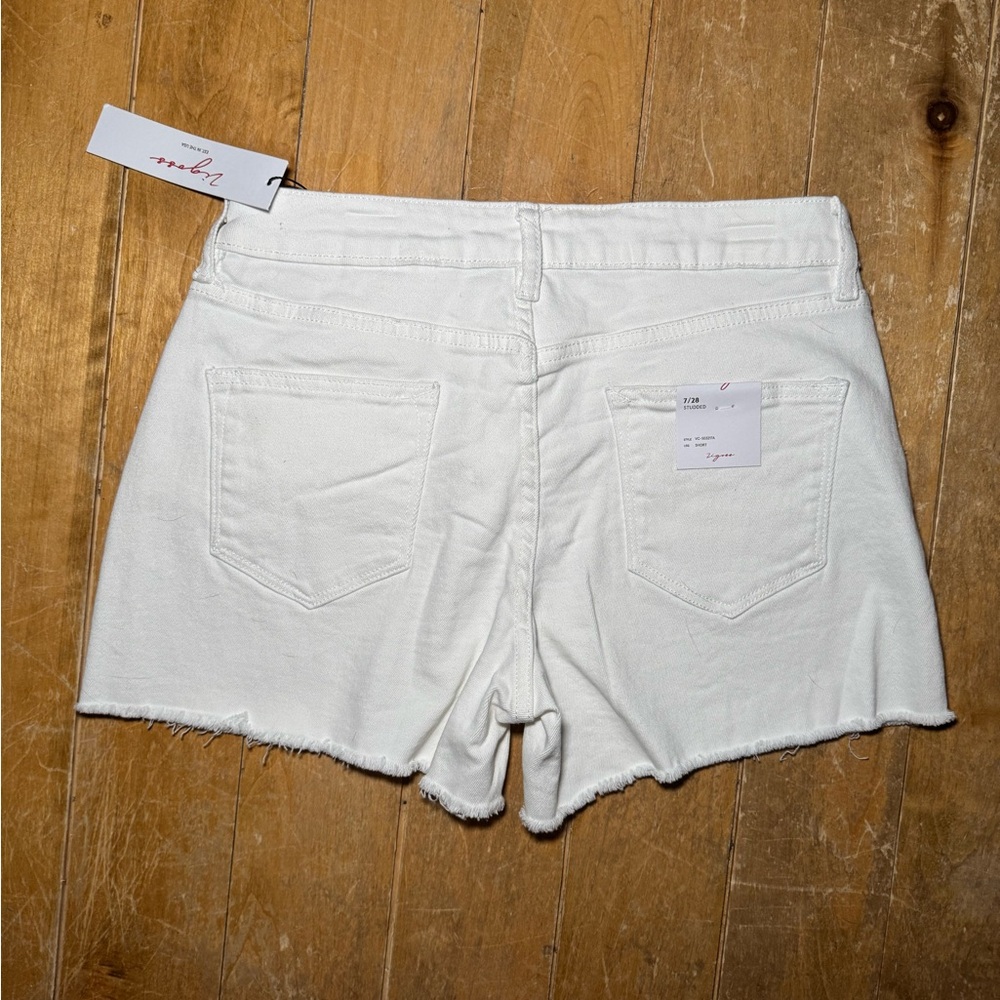 Vigoss White Studded Jean Shorts 7/28 NWT - Picture 6 of 7